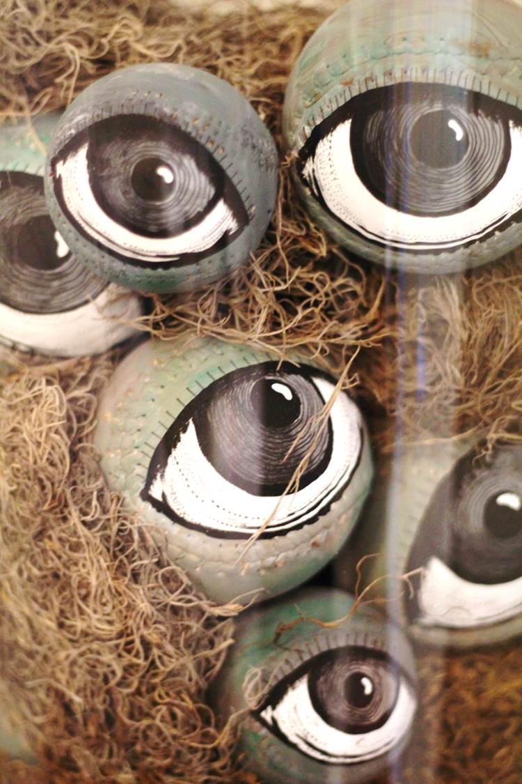 Bloody Eyeball As Decoration | Buy online HERE! | Horror-Shop.com