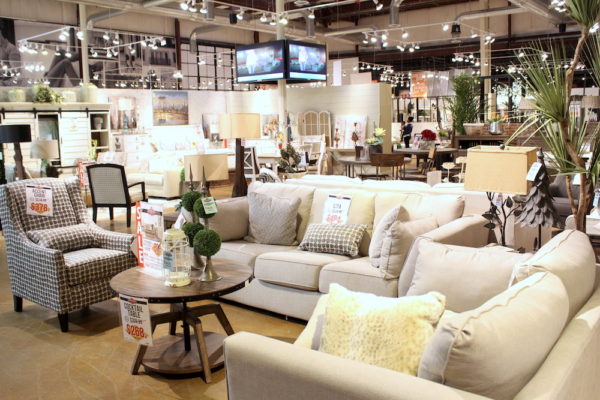 Home Decor 101: Underpriced Furniture - Peachfully Chic