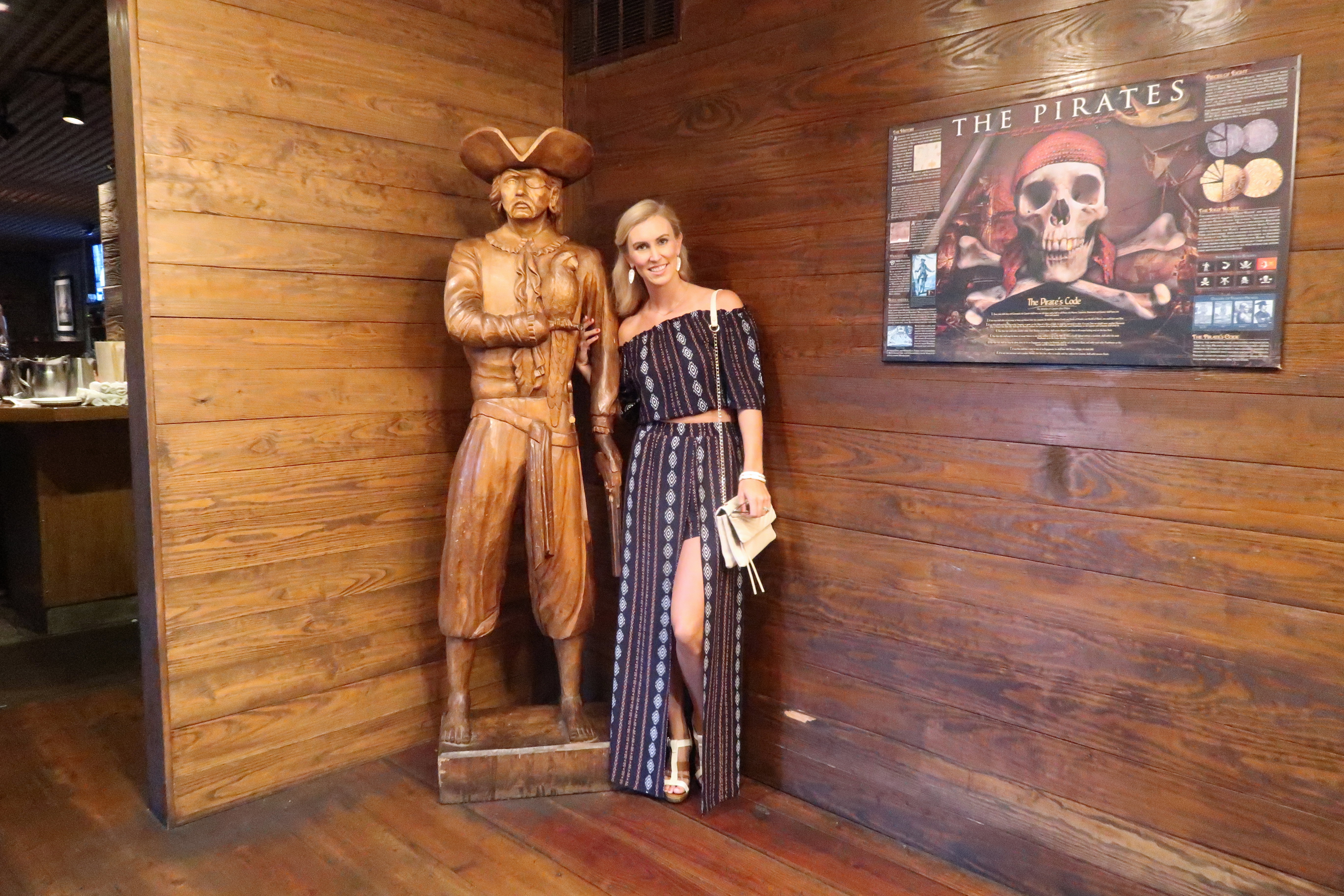 allison-cawley-pirates-house-savannah-georgia