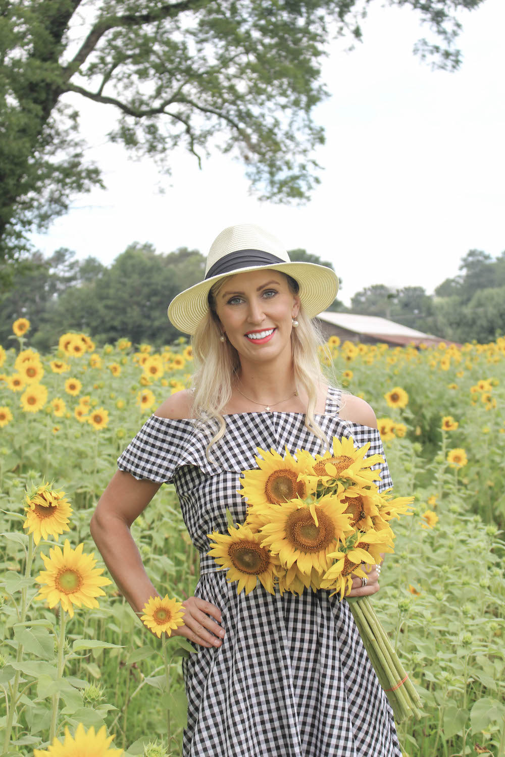 sunflower-farm-north-georgia-peachfully-chic-allison-cawley-4