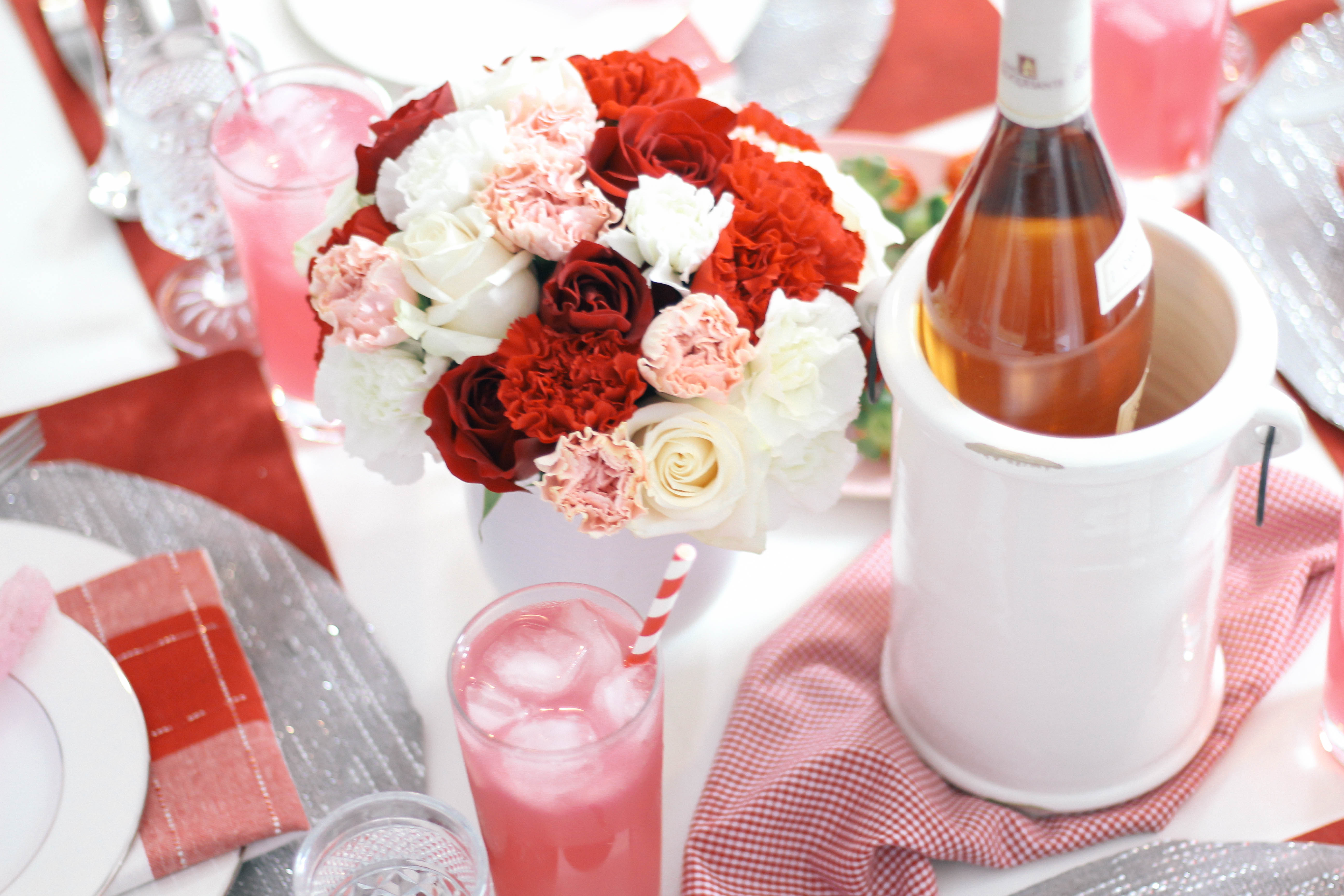 Valentines-Day-Tablescape-Decor-Ideas-19
