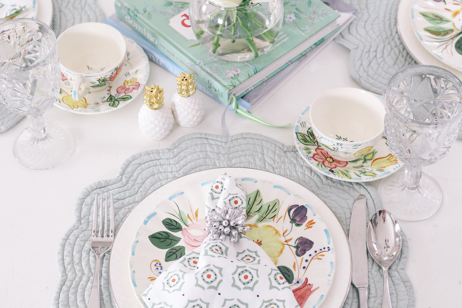 Mothers-Day-Table-Setting-Tablescape-Decor-4385