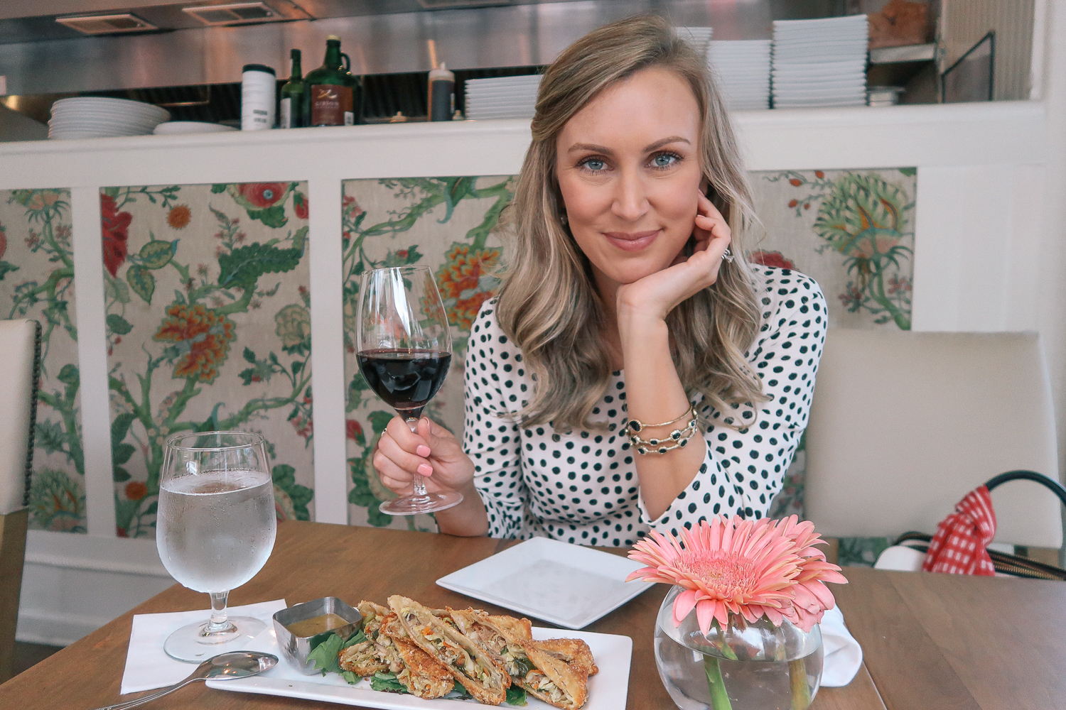 Winston-Salem-Travel-Blogger-4438-Mozelle's-allison-cawley