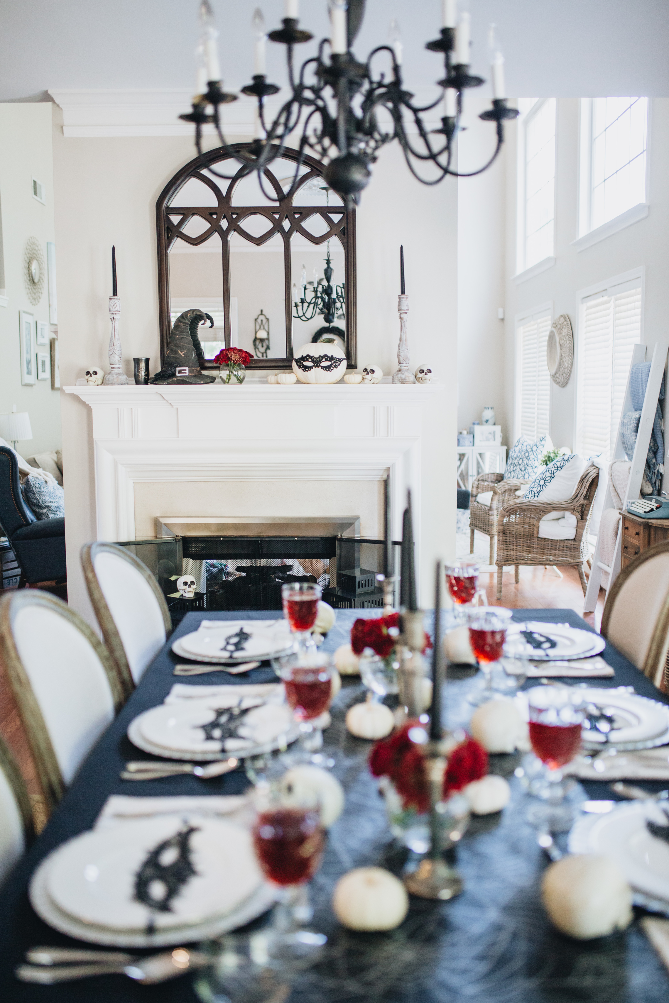 Elegant-Halloween-Red-Black-Tablescape-0V7A0510