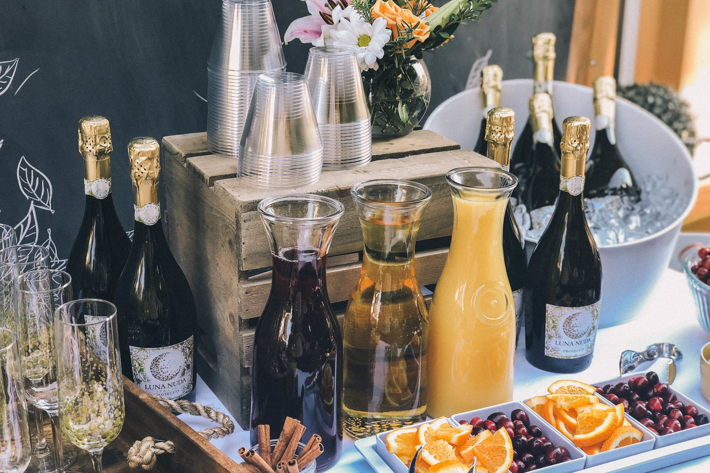 10 Ideas For Creating The Perfect Mimosa Bar