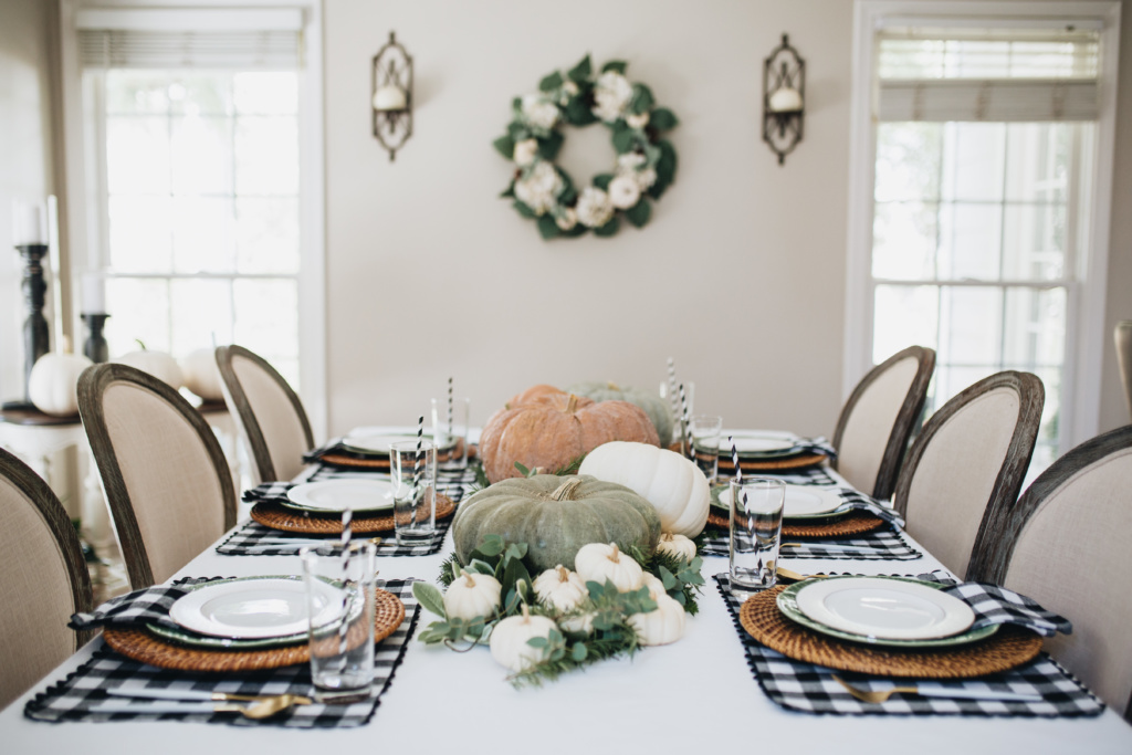 Black & White Gingham Fall Tablescape - Peachfully Chic