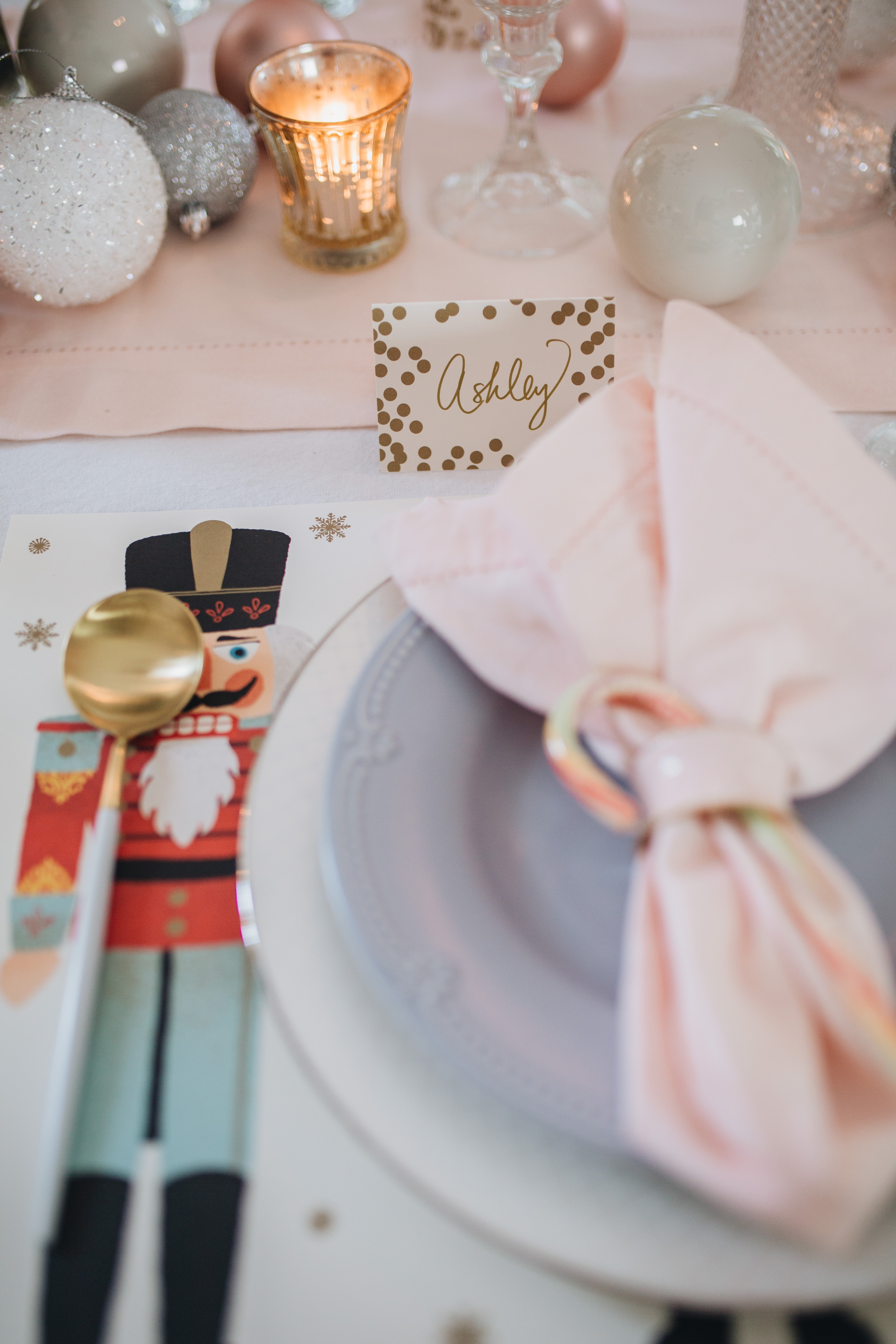 Pink-Pastel-Christmas-Decor-Tablescape-Nutcracker-1