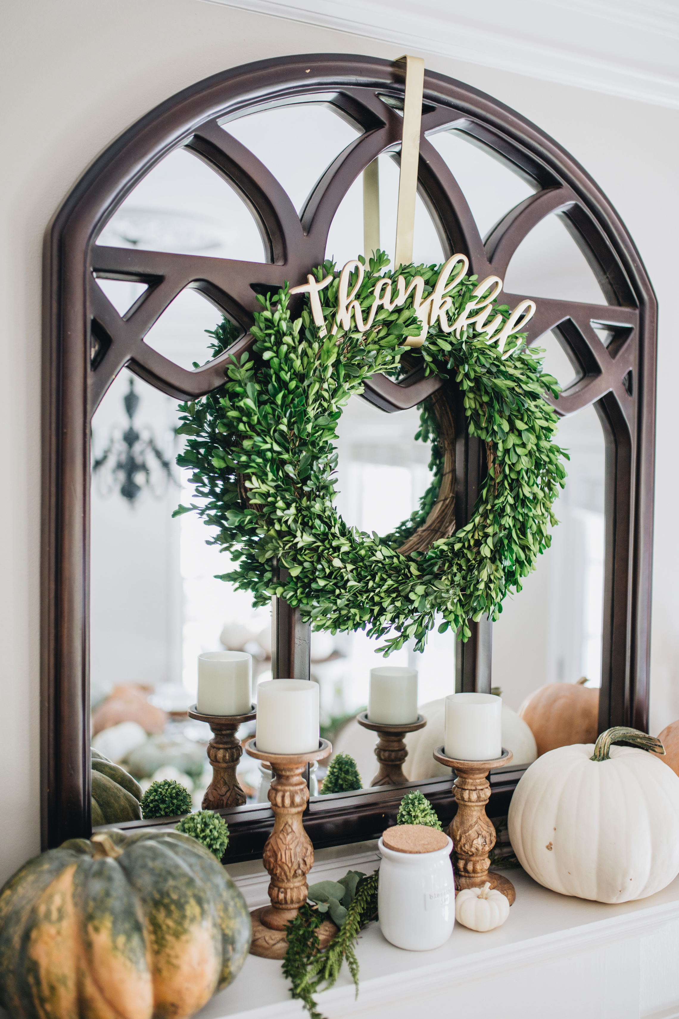 Thanksgiving-Boxwood-Wreath