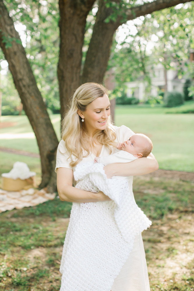 Atlanta-Blogger-Photographer-Duck-Pond-Newborn-Picnic-41-Allison-Cawley